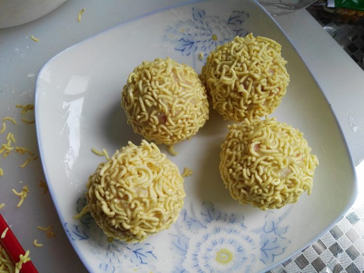泡面芝士土豆球#小虾步骤14