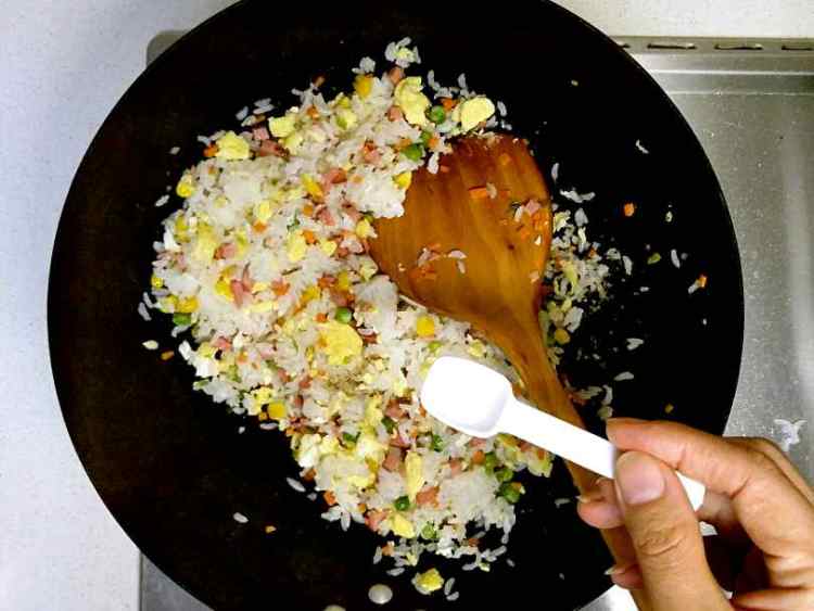 什锦美味蛋炒饭步骤10