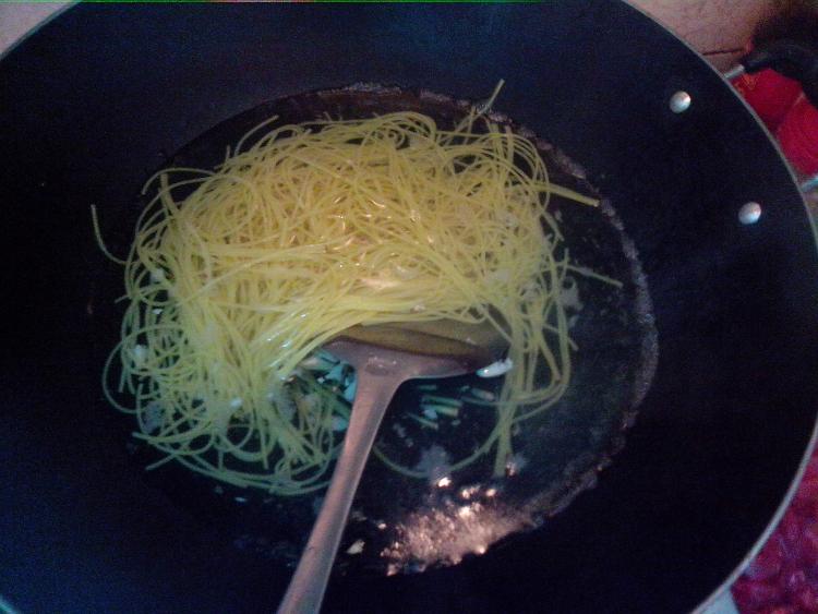 青菜火腿面条步骤7