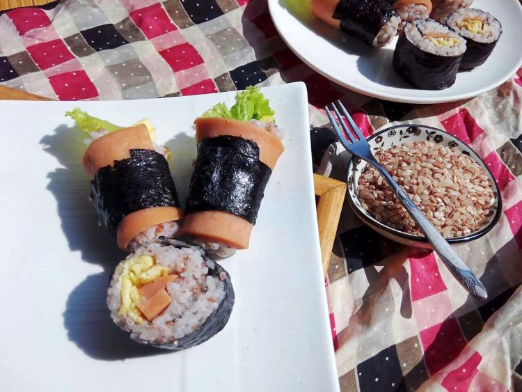 火腿紫菜饭卷步骤9