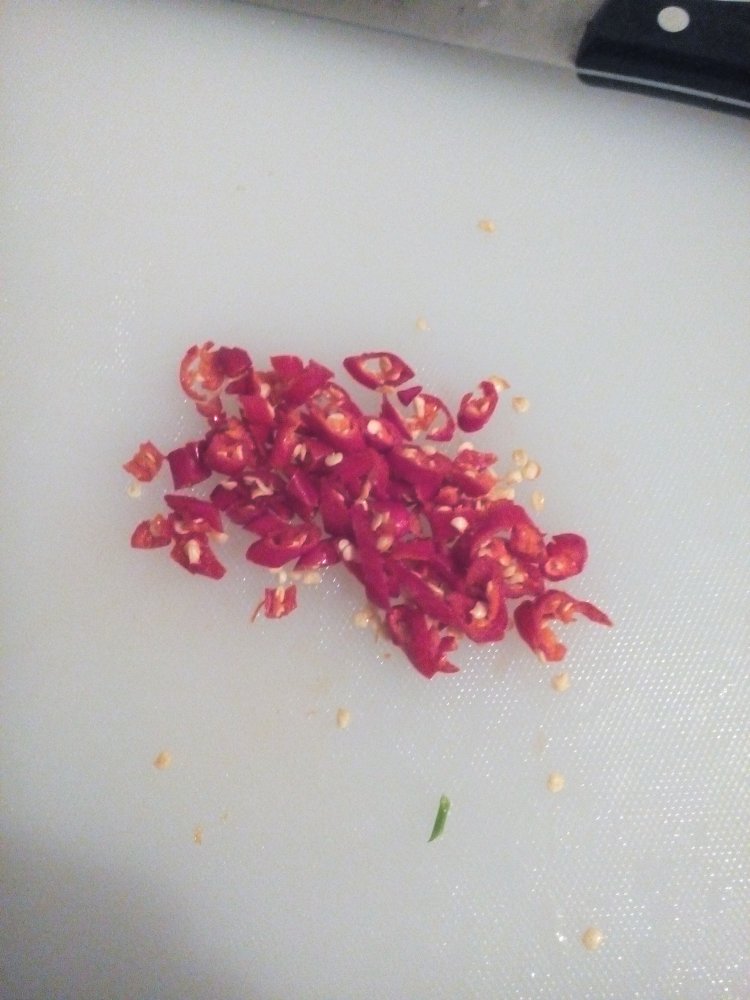 香辣火腿炒葛根面步骤3