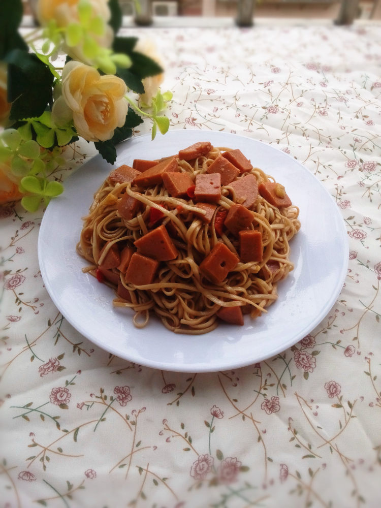香辣火腿炒葛根面步骤14