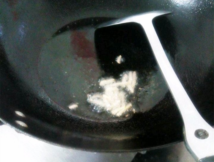 彩椒炒火腿步骤3
