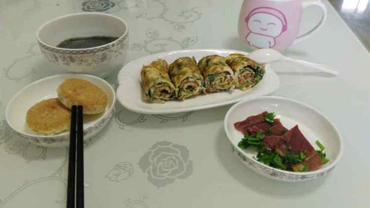 香菜火腿鸡蛋卷步骤9