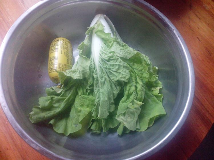 青菜火腿汤步骤1