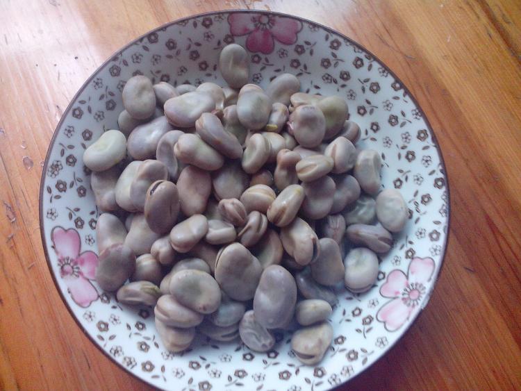 火腿炒胡豆步骤6