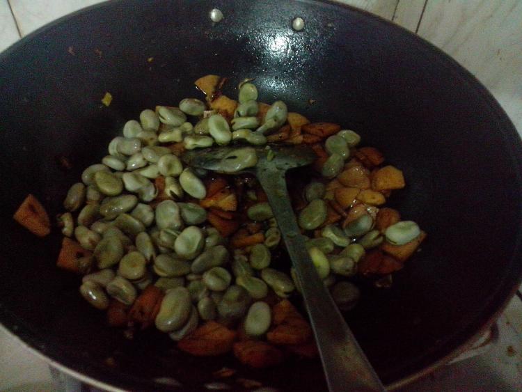 火腿炒胡豆步骤12