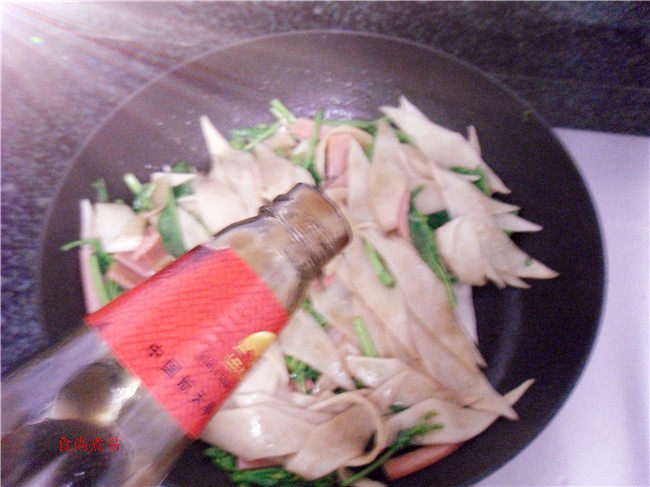 鸡蛋菜心炒面片步骤11