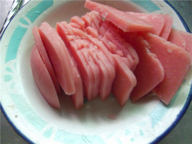 火腿炒油麦菜步骤1