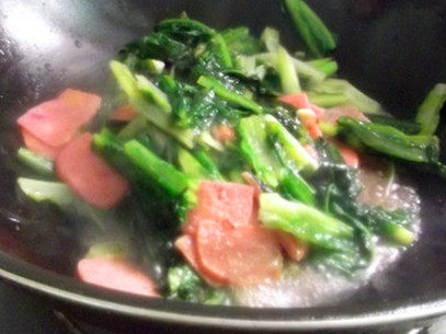 火腿炒油麦菜步骤6