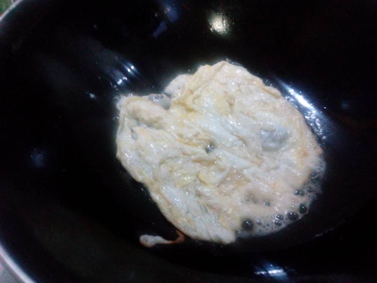 西芹菜鸡蛋炒年糕步骤6