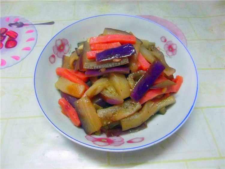 火腿炒茄子步骤8