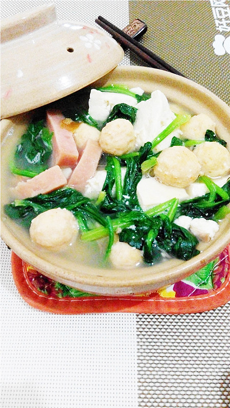 鸡丸豆腐菠菜砂锅煲步骤9