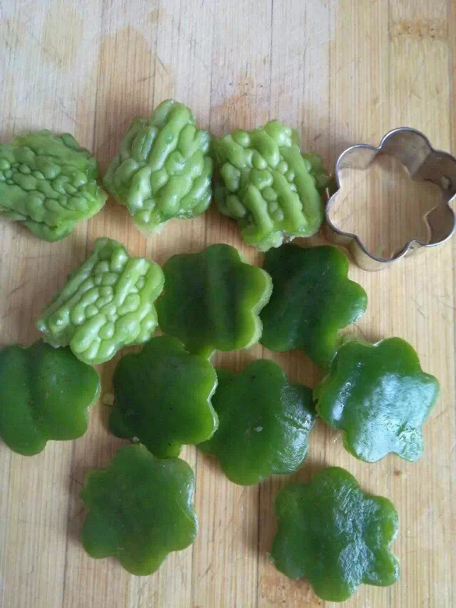 花儿虾仁沙拉步骤3