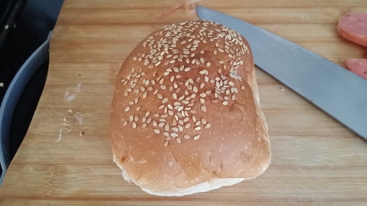 自制火腿鸡蛋汉堡步骤4