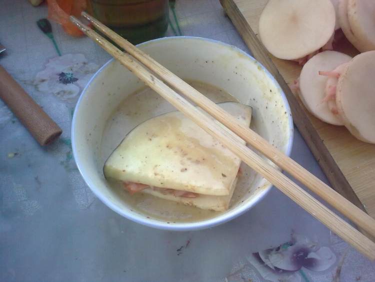 煎火腿茄盒步骤5