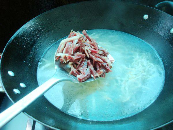 豆腐银鱼汤步骤6