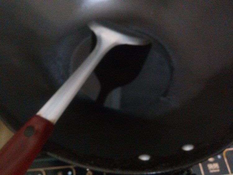 火腿鸡蛋炒荷粉步骤3