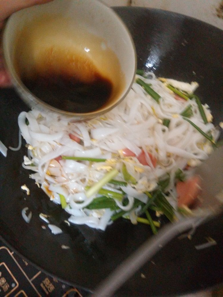 火腿鸡蛋炒荷粉步骤10