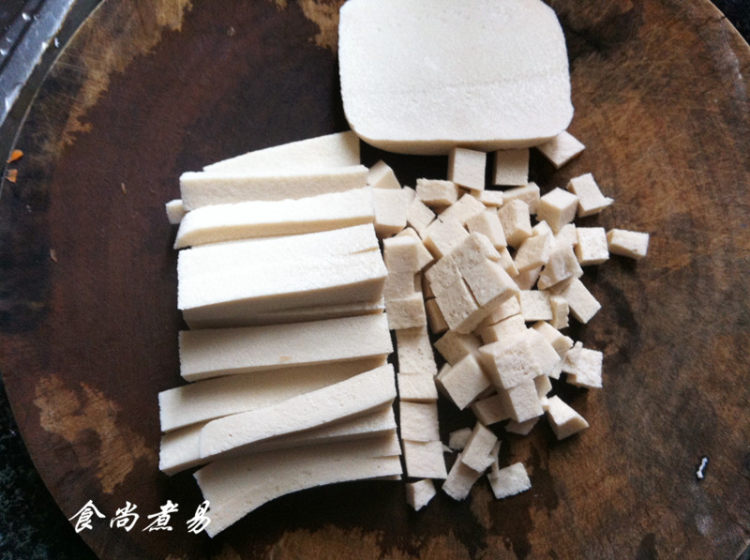 五彩缤纷炒杂丁步骤3