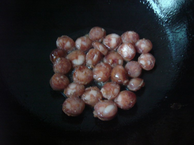 泡菜炒火腿步骤2