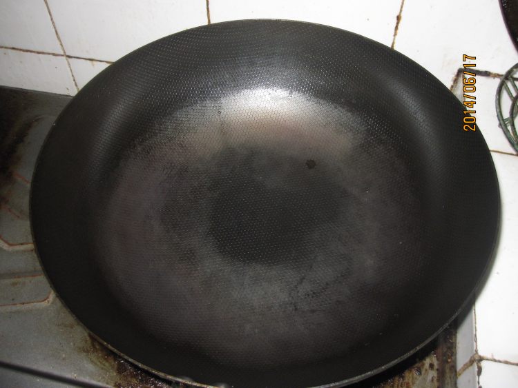 土豆丝炒香辣火腿步骤3