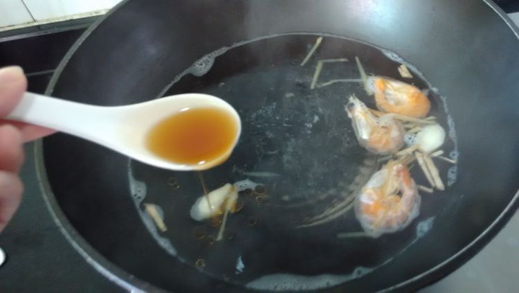 火腿虾面步骤2