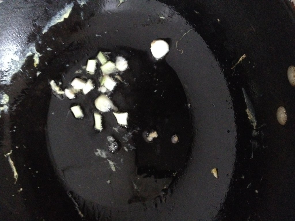 鸡蛋炒火腿步骤8