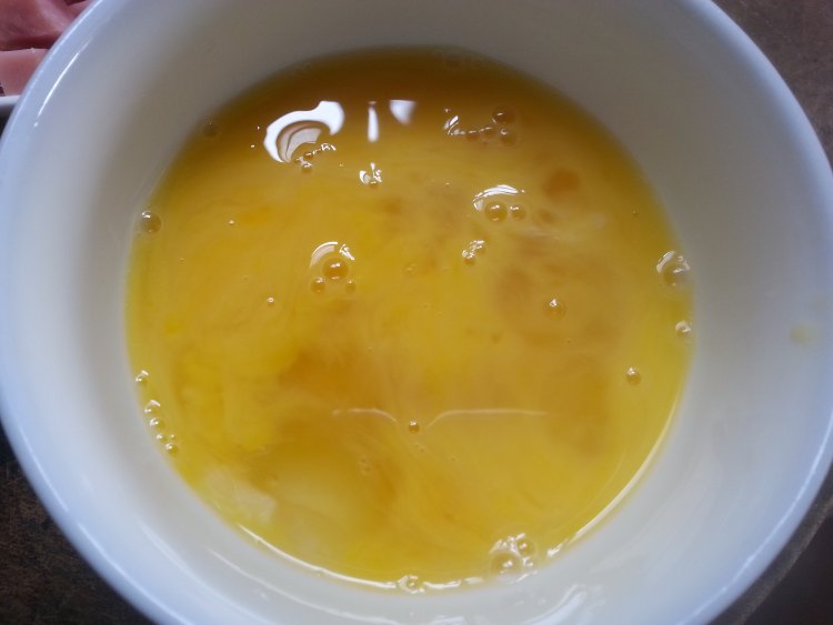葱花火腿蛋炒饭步骤3