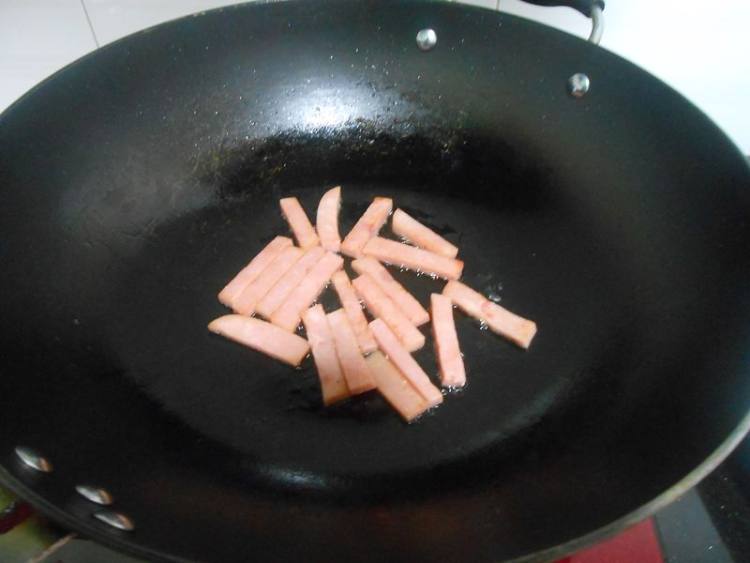 火腿炒土豆丝步骤5