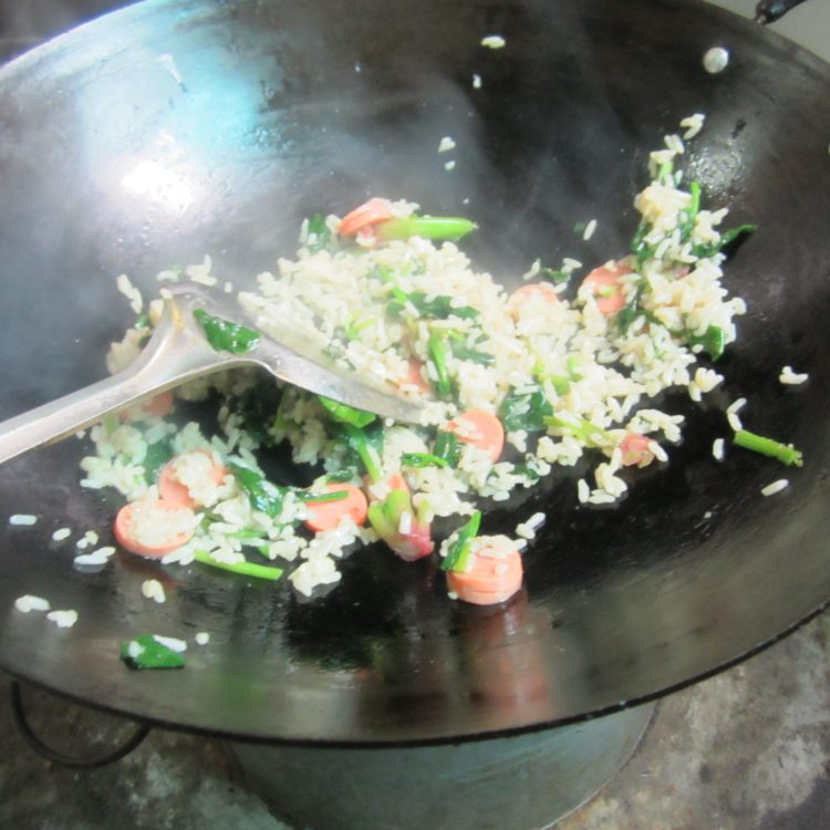 火腿菠菜炒饭步骤9