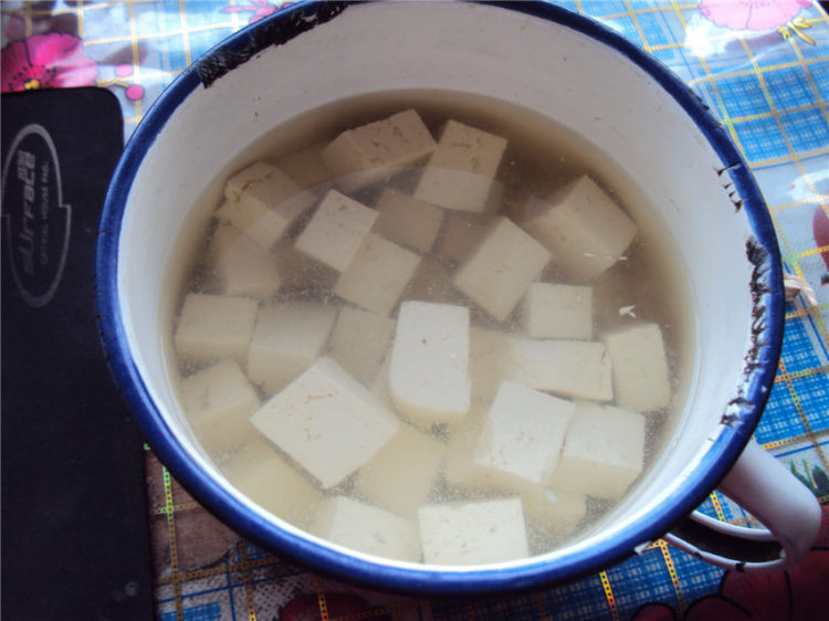 豆腐火腿炒包菜步骤4