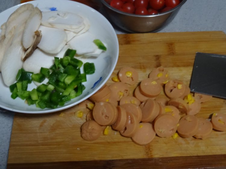 杏鲍菇火腿披萨步骤2