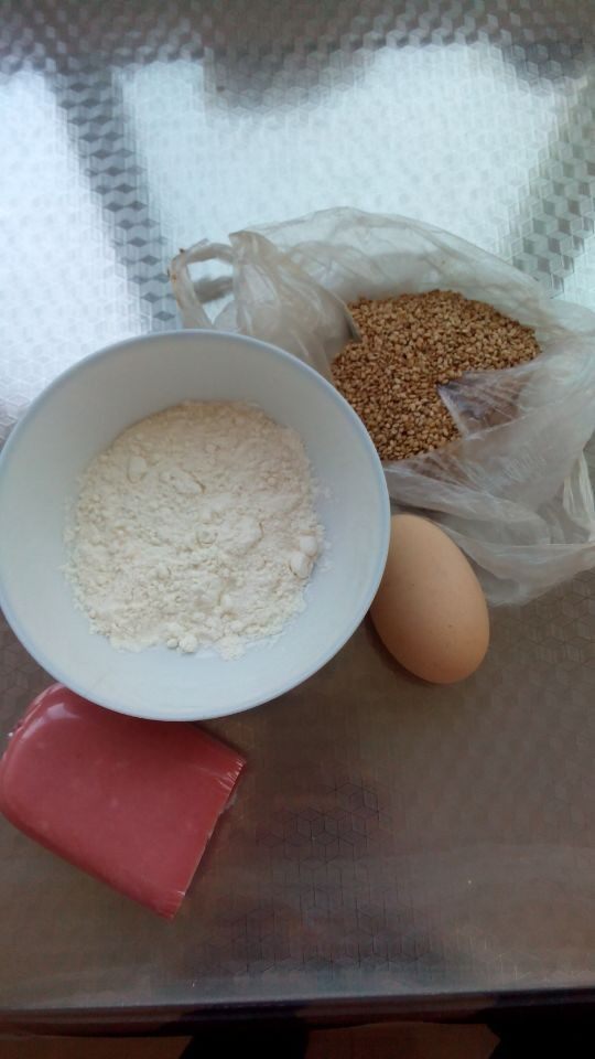火腿鸡蛋卷饼步骤1