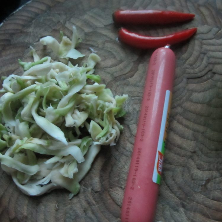 凉拌火腿榨菜丝步骤1