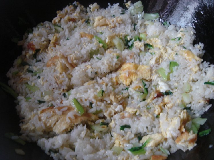 火腿炒饭步骤4