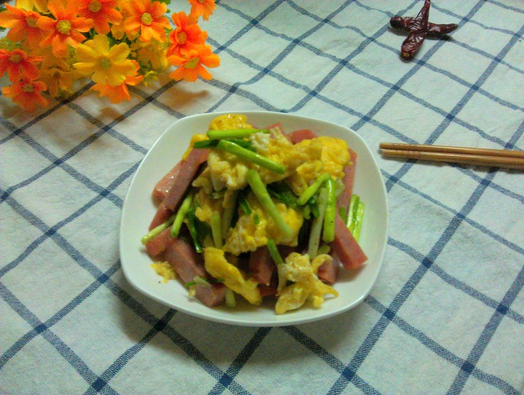 蒜苗鸡蛋炒火腿步骤7