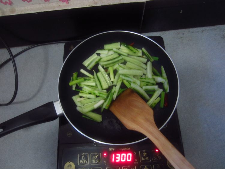 青瓜火腿步骤6