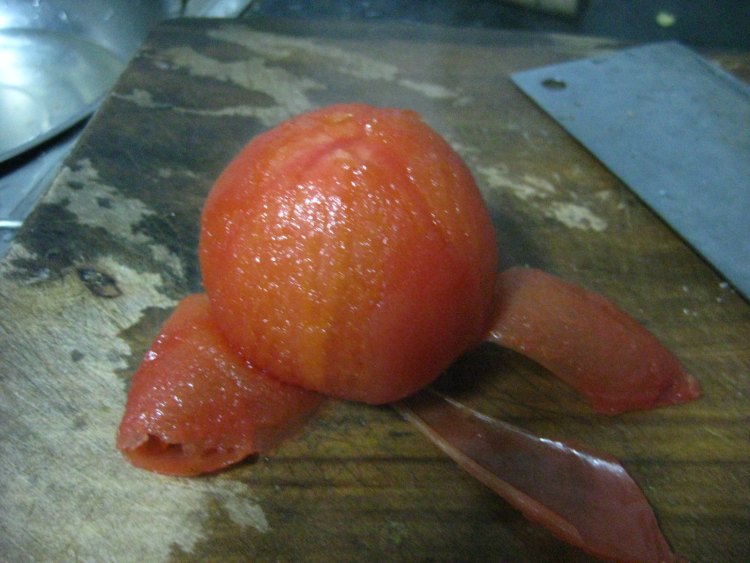 西红柿时蔬烫饭步骤1