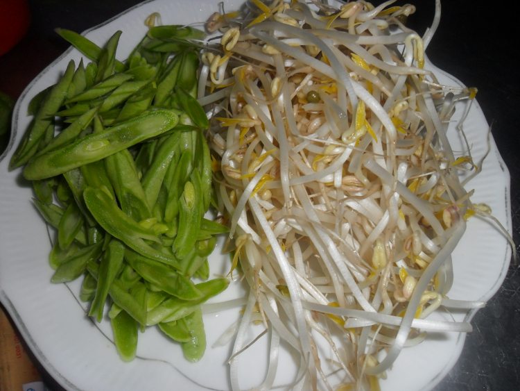 肉丝火腿炒面步骤2