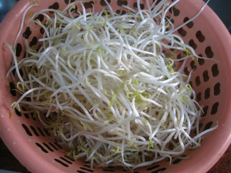 银芽火腿丝步骤1