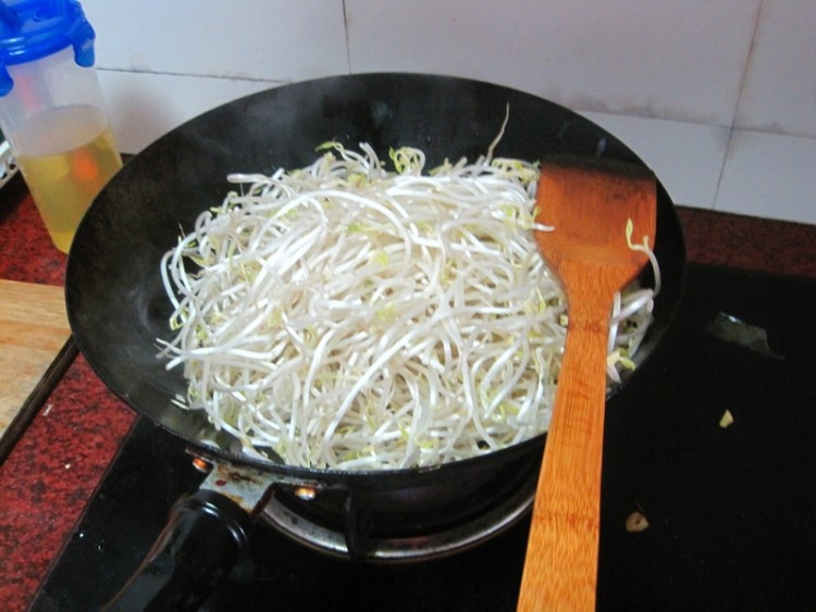 银芽火腿丝步骤5