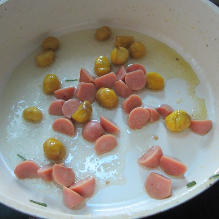 板粟炒火腿步骤3