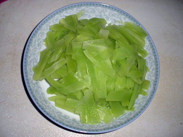 青笋炒火腿步骤8