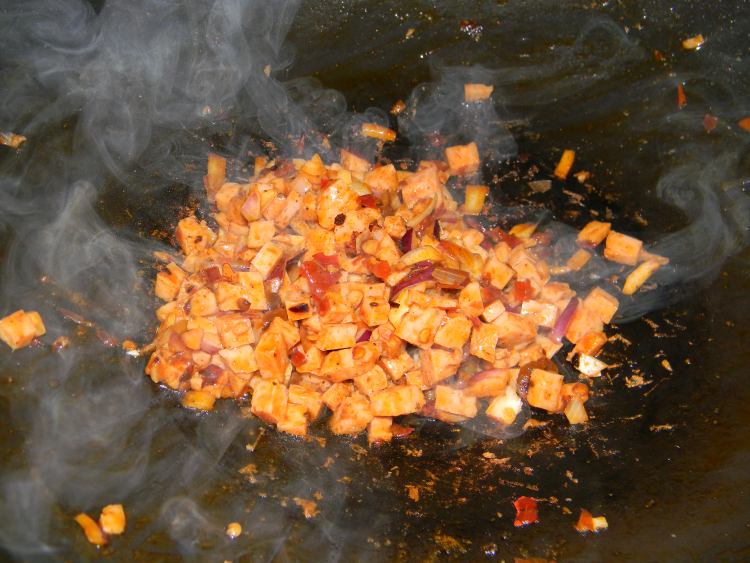 芹菜叶火腿辣酱步骤9