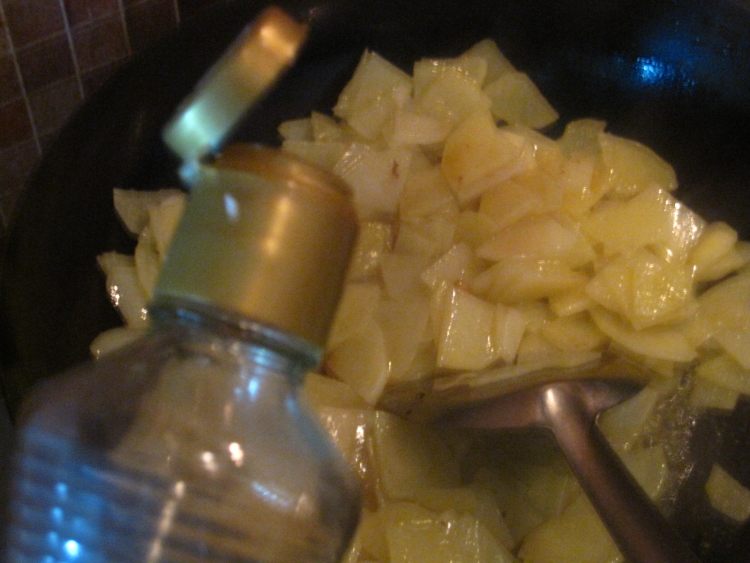 火腿炒土豆片步骤8