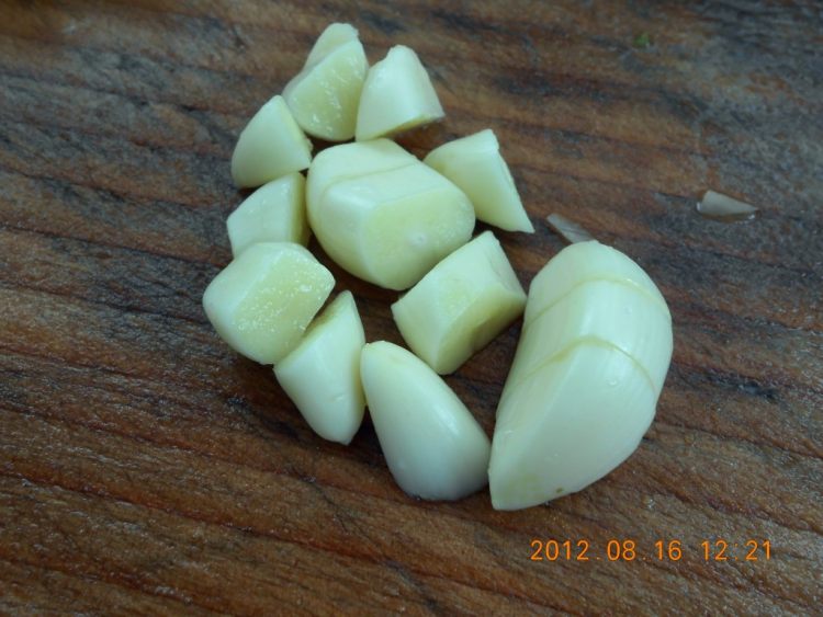 土豆烧火腿丁步骤3