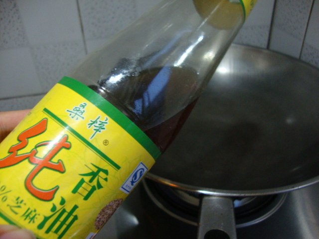 蛋包火腿丝步骤4
