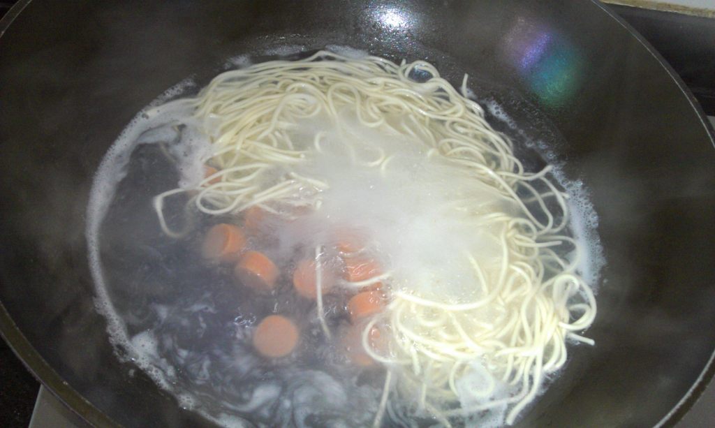酸菜面步骤3