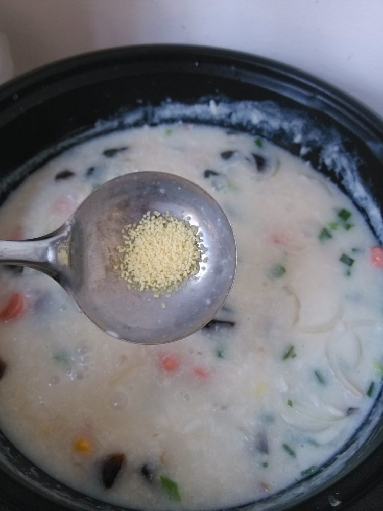 皮蛋火腿牛奶粥步骤9